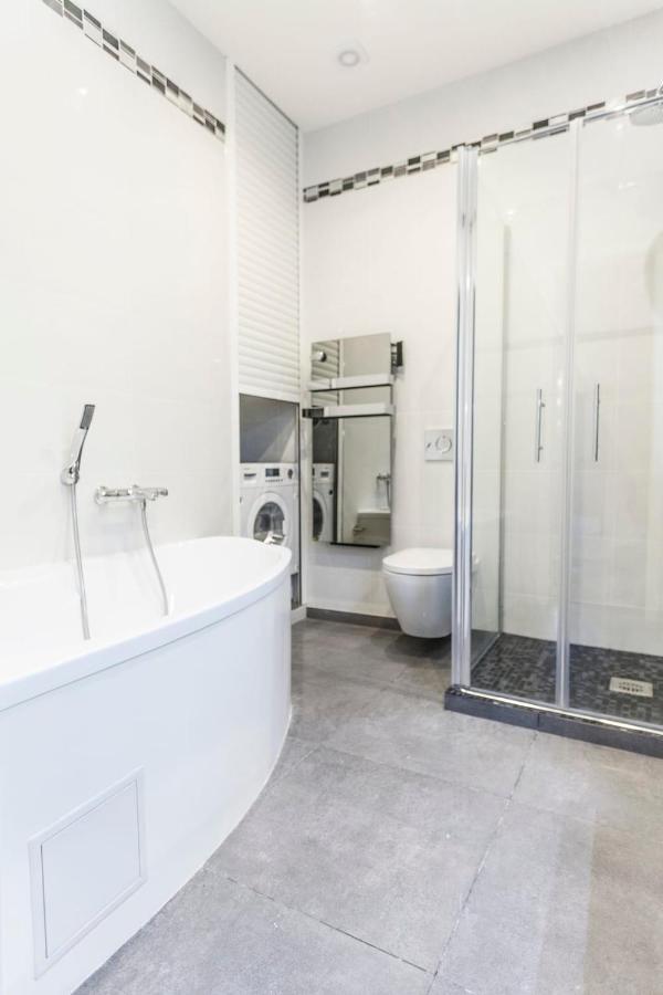 Close Croisette-Modern-A/C-Congress-Beaches Cannes Bagian luar foto
