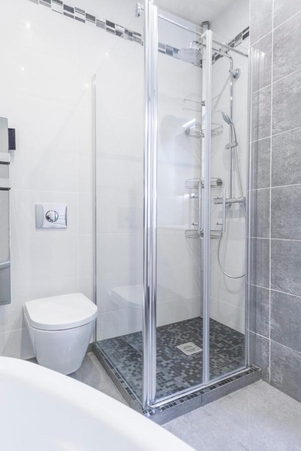 Close Croisette-Modern-A/C-Congress-Beaches Cannes Bagian luar foto